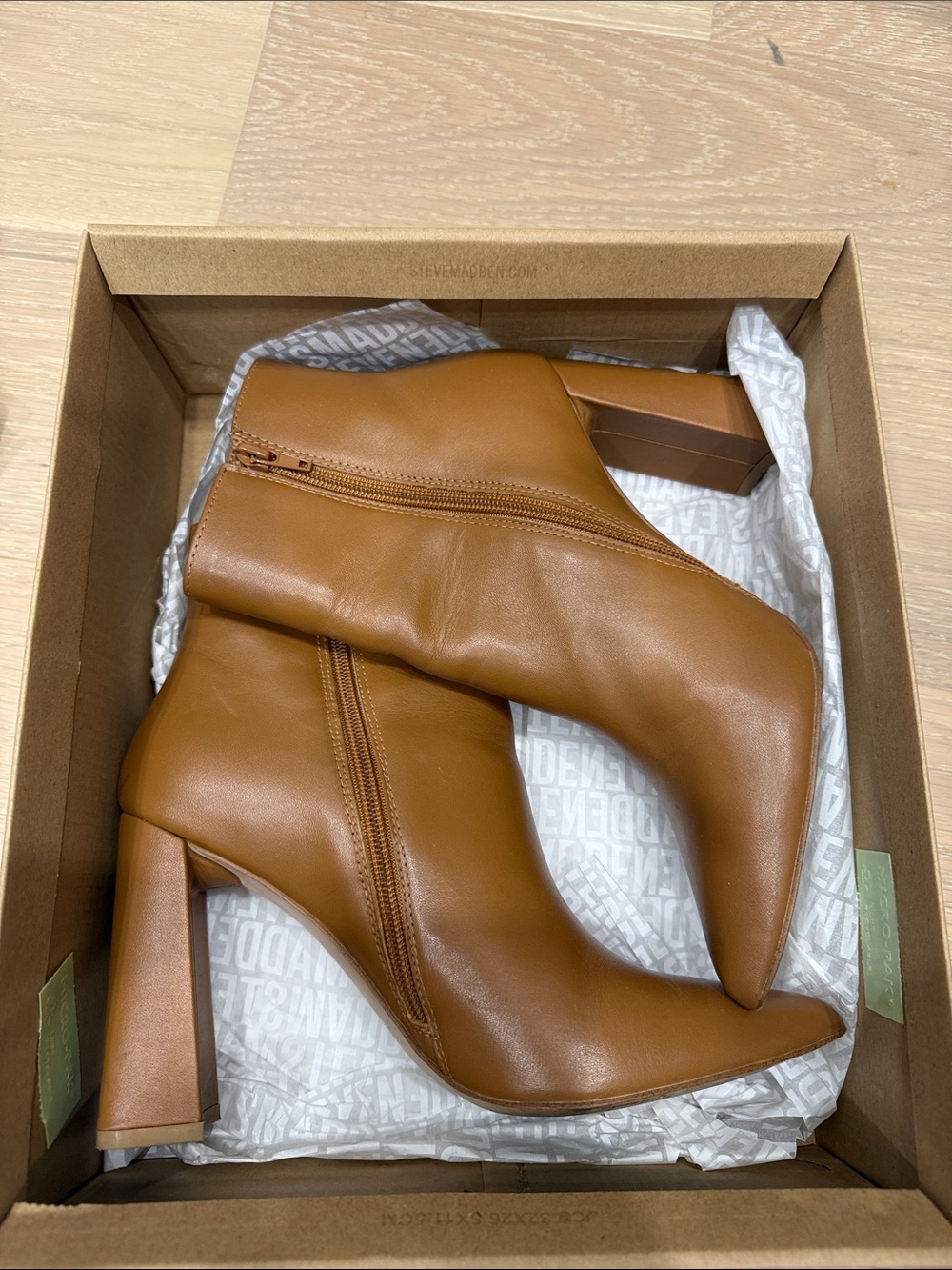 Steve Madden tarra Cognac Leather Pointed-Toe Block Heel Ankle Boots sz 9